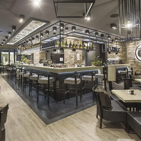 Hotel Lucas 3*